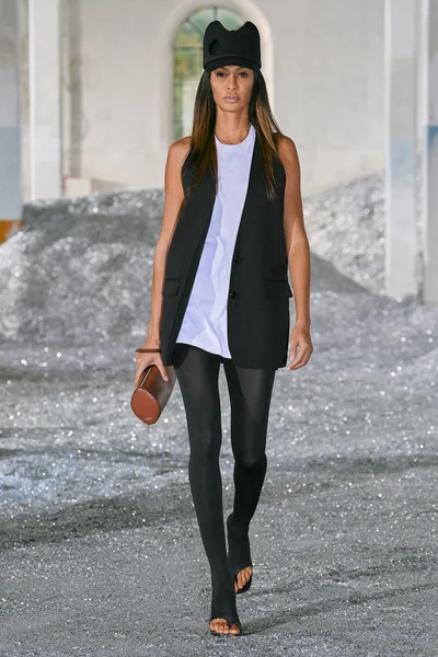 Look 38